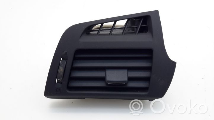 Toyota Verso Copertura griglia di ventilazione laterale cruscotto 556500F030