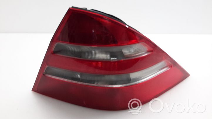 Mercedes-Benz S W220 Luci posteriori A2208200264