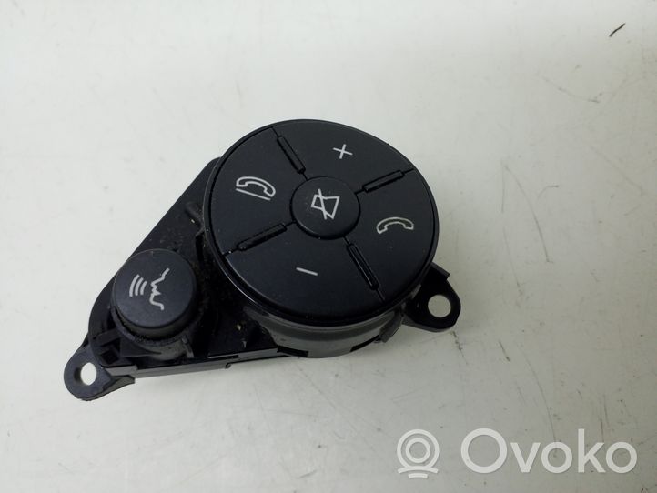 Mercedes-Benz E W212 Pulsanti/interruttori sul volante A2048210051