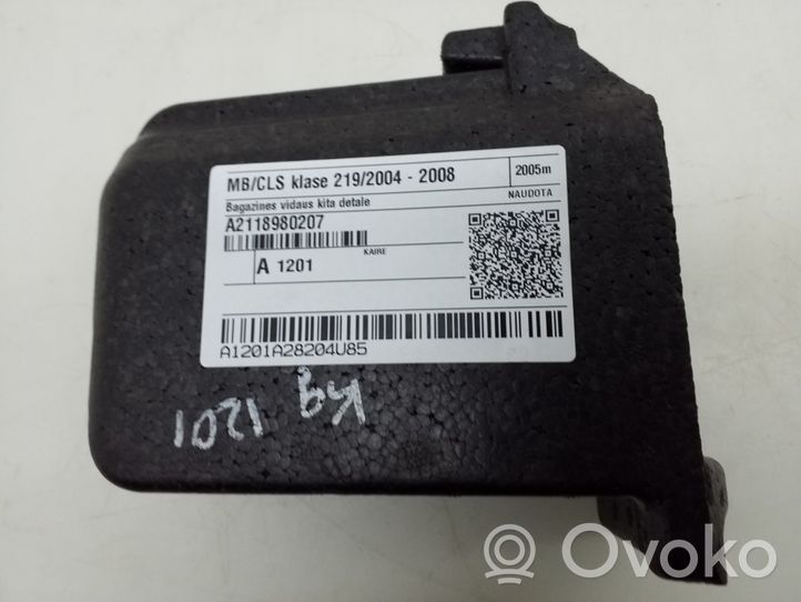 Mercedes-Benz CLS C219 Altro elemento di rivestimento bagagliaio/baule A2118980207