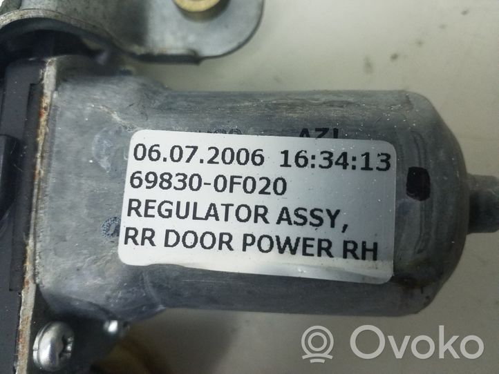 Toyota Corolla Verso AR10 Galinio el. lango pakėlimo mechanizmas be varikliuko 698300F020