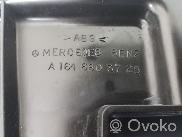 Mercedes-Benz ML W164 Altra parte del vano motore A1646803725