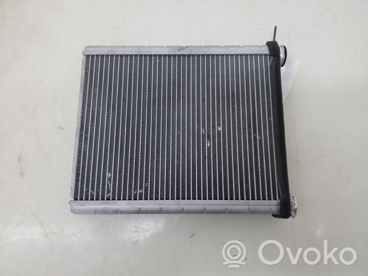 Mercedes-Benz A W176 Radiateur de chauffage A2468300161