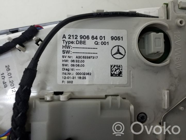 Mercedes-Benz E W212 Światło fotela przedniego A2129066401