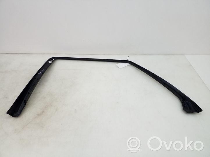 Mercedes-Benz ML W164 Altro elemento di rivestimento della portiera posteriore A1647300970