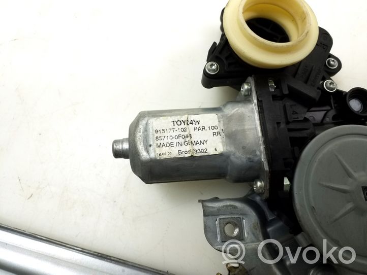 Toyota Verso Takaikkunan nostomekanismi ilman moottoria 698300F040