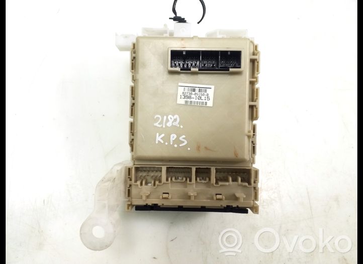 Toyota Avensis T270 Fuse module 8273005150