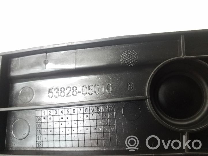 Toyota Avensis T270 Autres pièces de carrosserie 5382805010