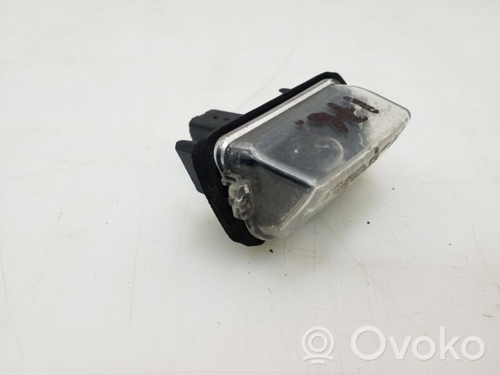 Toyota Yaris Lampa oświetlenia tylnej tablicy rejestracyjnej 812700D120