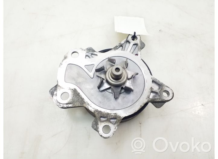 Toyota RAV 4 (XA30) Pompe de circulation d'eau 1610039465