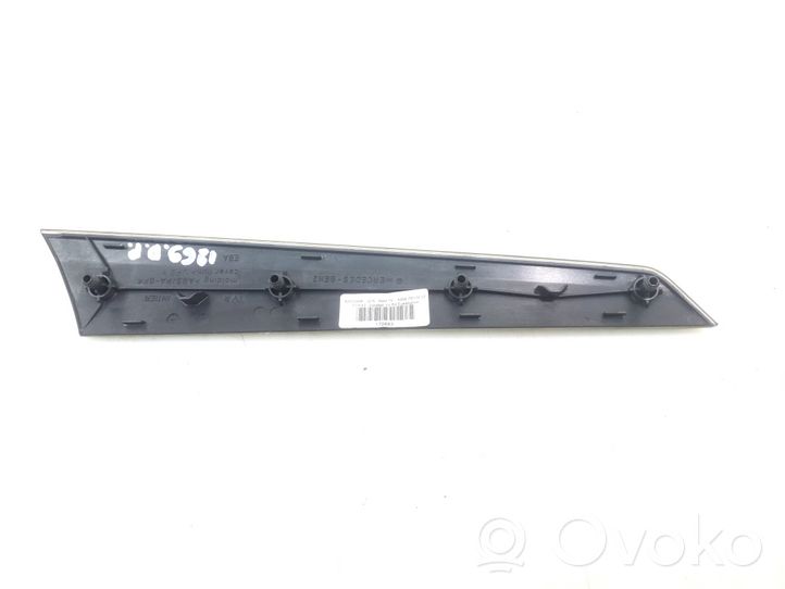 Mercedes-Benz C W204 Moulure/baguette de porte avant A2047200222