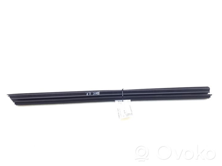 Toyota C-HR Moulure/baguette de porte avant 68171F4011