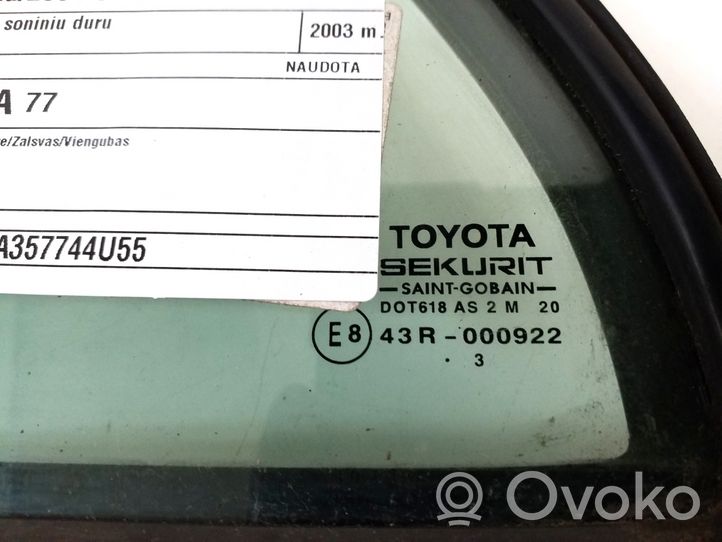 Toyota Corolla E120 E130 Vetro del deflettore posteriore 68124-02060