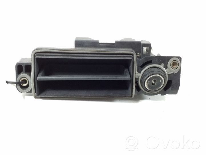 Mercedes-Benz E W211 Maniglia esterna per portiera di carico A2037500093