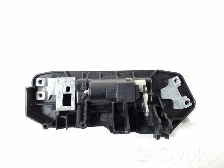 Mercedes-Benz E W211 Maniglia esterna per portiera di carico A2117401293