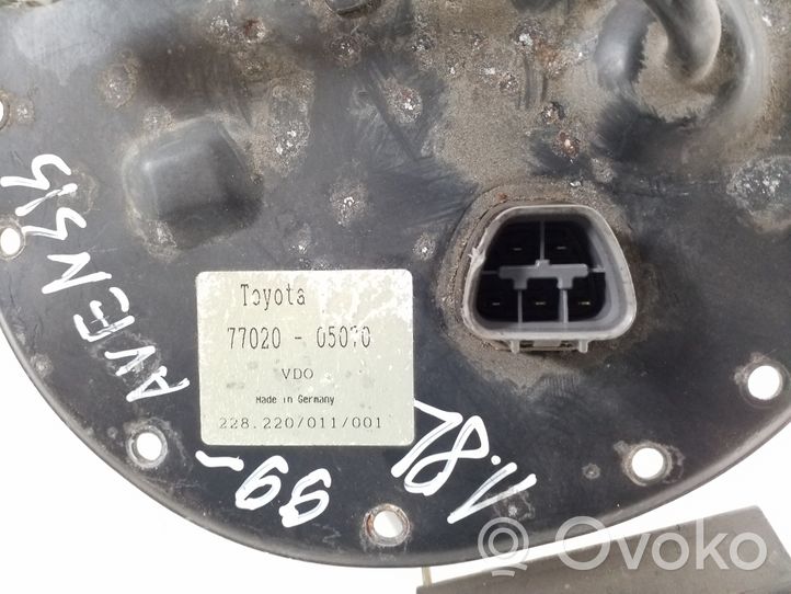 Toyota Avensis T220 Pompe à carburant 77020-05070