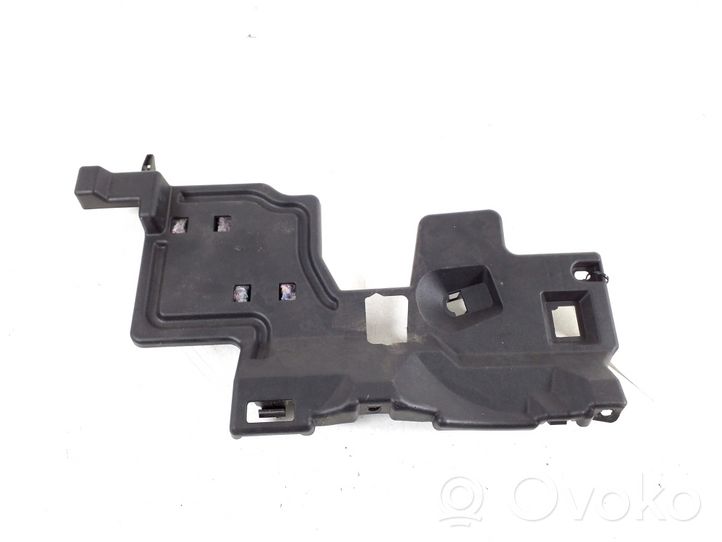 Toyota Yaris Autres pièces du tableau de bord 55606-0D050