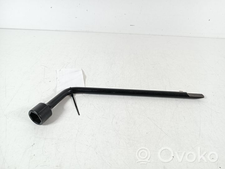 Opel Astra H Wheel nut wrench 