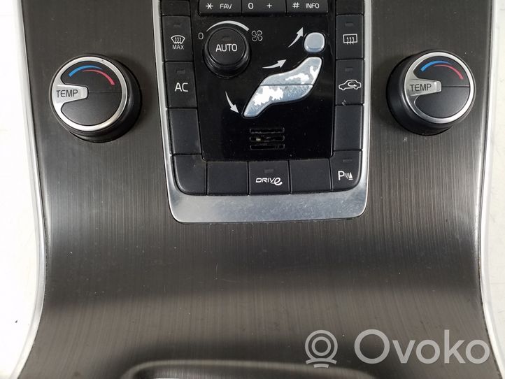 Volvo V60 Centralina/modulo climatizzatore 2321686