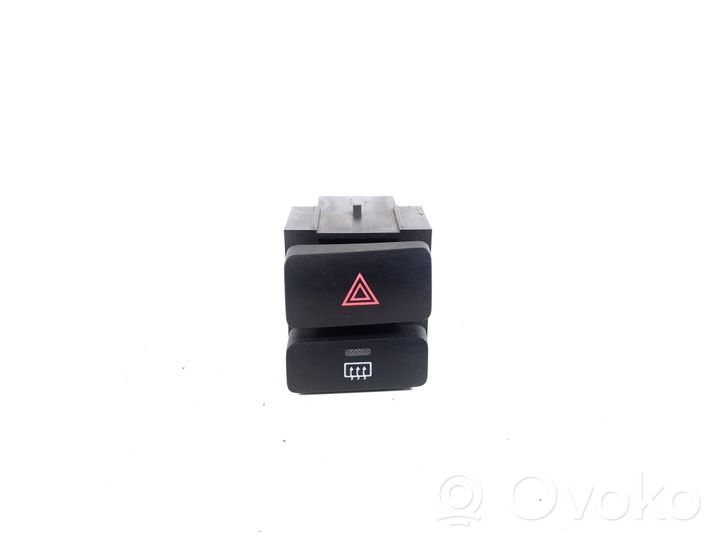 Toyota Corolla E120 E130 Botón interruptor de luz de peligro 84332-02081