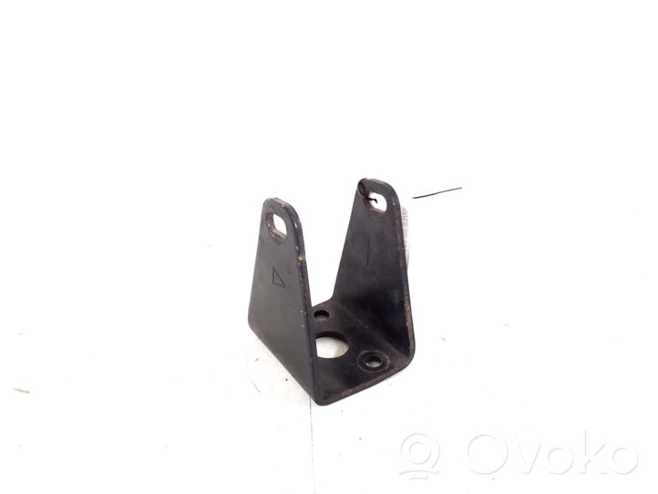 Toyota Corolla E120 E130 Supporto di montaggio del motore (usato) 12311-0D060