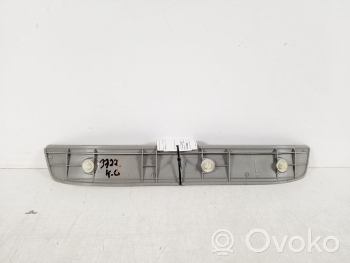 Lexus RX 330 - 350 - 400H Takaoven kynnyksen suojalista 67916-48050