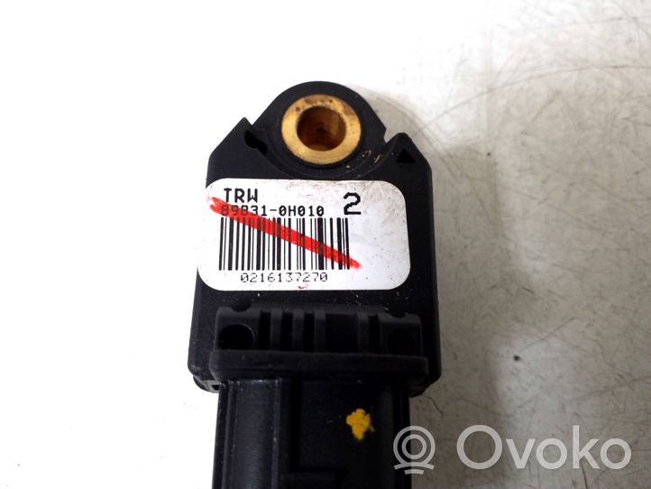 Toyota Yaris Sensore d’urto/d'impatto apertura airbag 89831-0H010