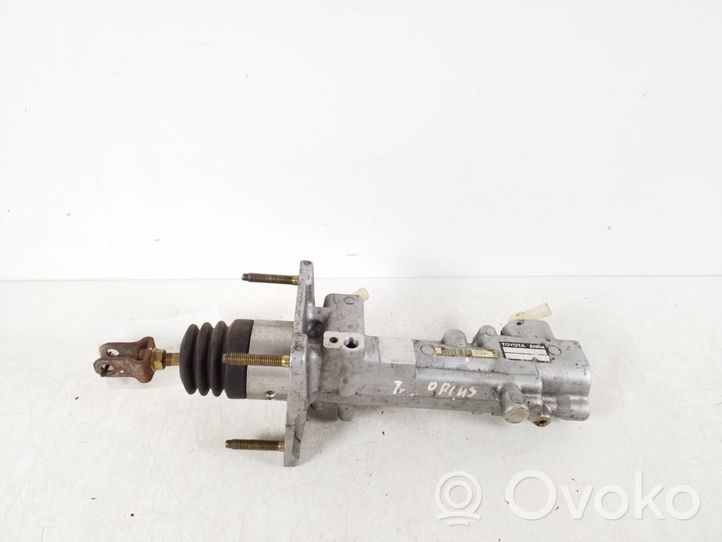 Toyota Prius (XW10) Master brake cylinder 