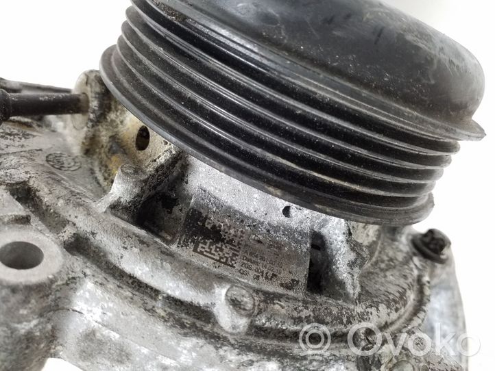 Mercedes-Benz E W213 Pompe de circulation d'eau A6542010010