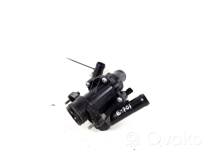 Mercedes-Benz C W205 Thermostat A2702000615