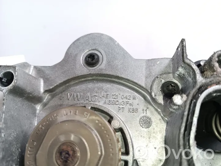 Audi A3 S3 8V Pompe de circulation d'eau 04E121042M