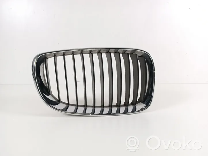 BMW 1 E81 E87 Atrapa chłodnicy / Grill 5113166440