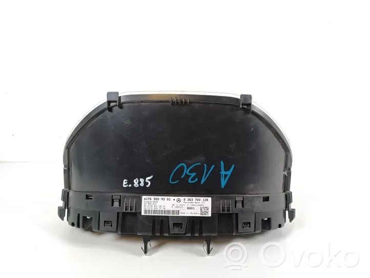 Mercedes-Benz A W176 Speedometer (instrument cluster) A1769009301