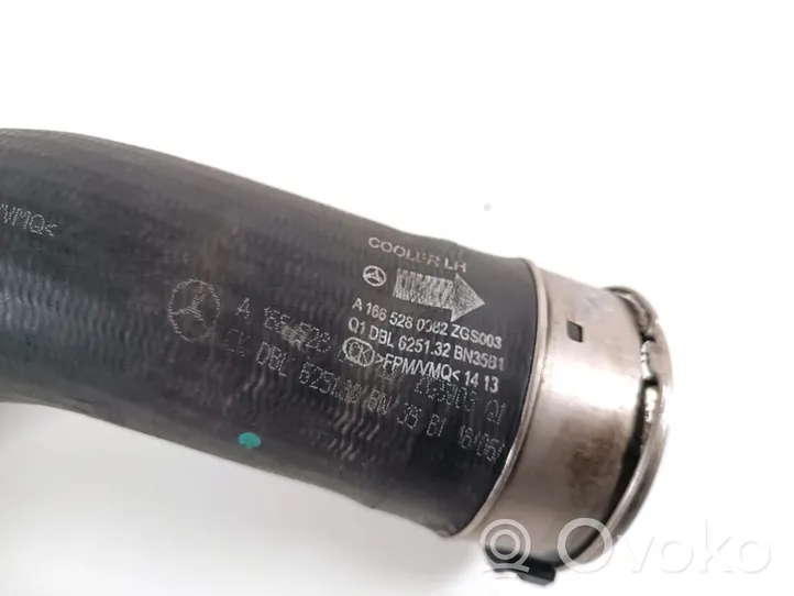 Mercedes-Benz ML W166 Tube d'admission de tuyau de refroidisseur intermédiaire A1665280082