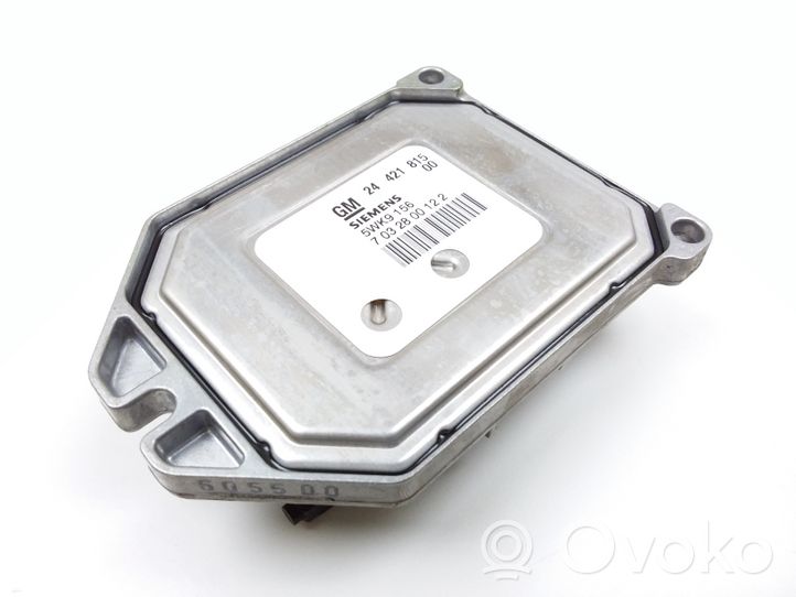 Opel Omega B2 Sterownik / Moduł ECU 24421815