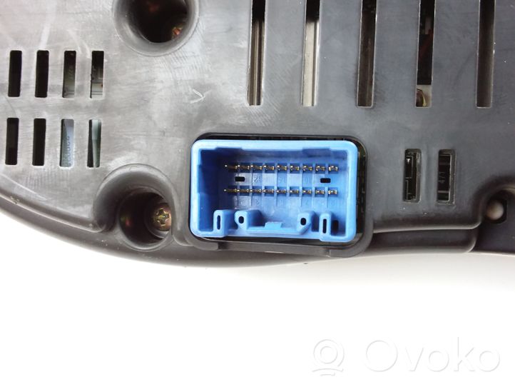 Toyota Avensis T250 Compteur de vitesse tableau de bord 8380005640