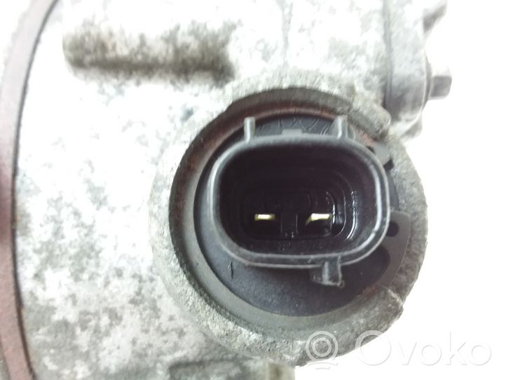 Toyota Auris 150 Ilmastointilaitteen kompressorin pumppu (A/C) 4472601257