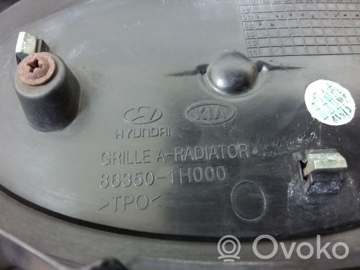 KIA Ceed Augšējais režģis 863501H000