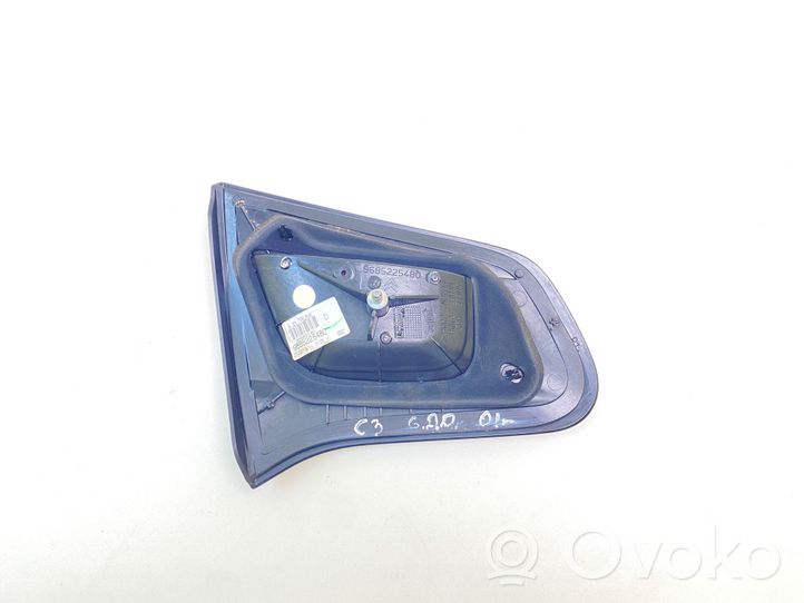 Citroen C3 Lampy tylnej klapy bagażnika 9685225480