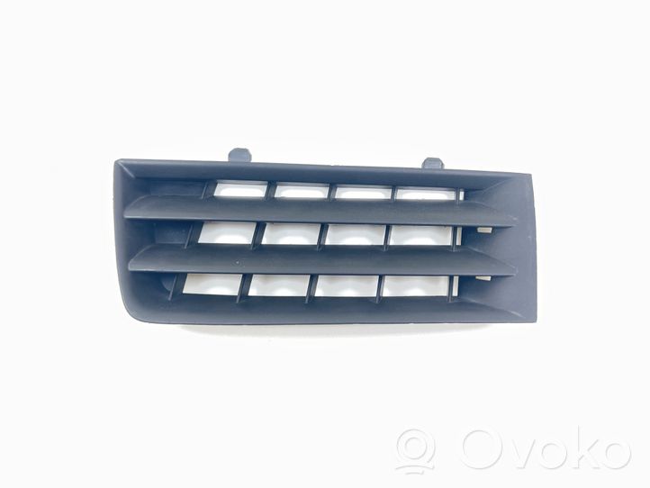 Renault Megane II Maskownica / Grill / Atrapa górna chłodnicy G8200114156