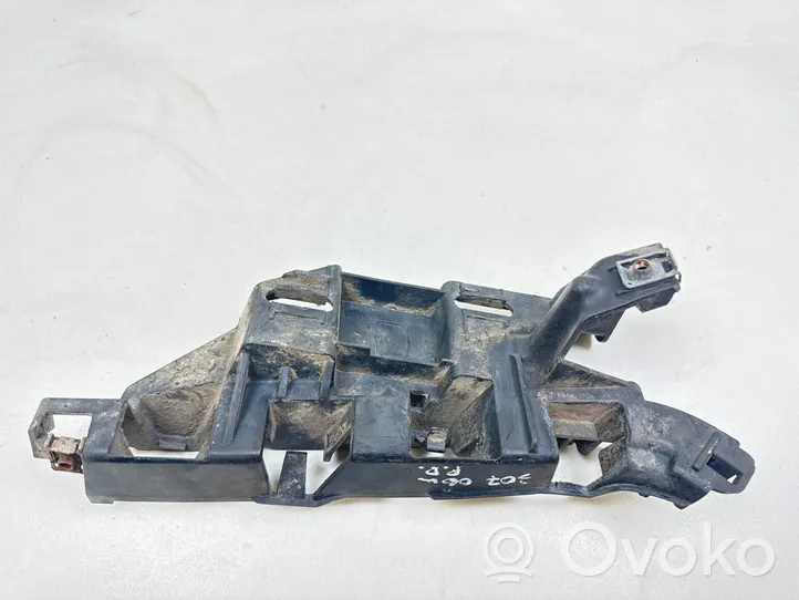 Peugeot 307 Support de montage de pare-chocs avant 9653427080