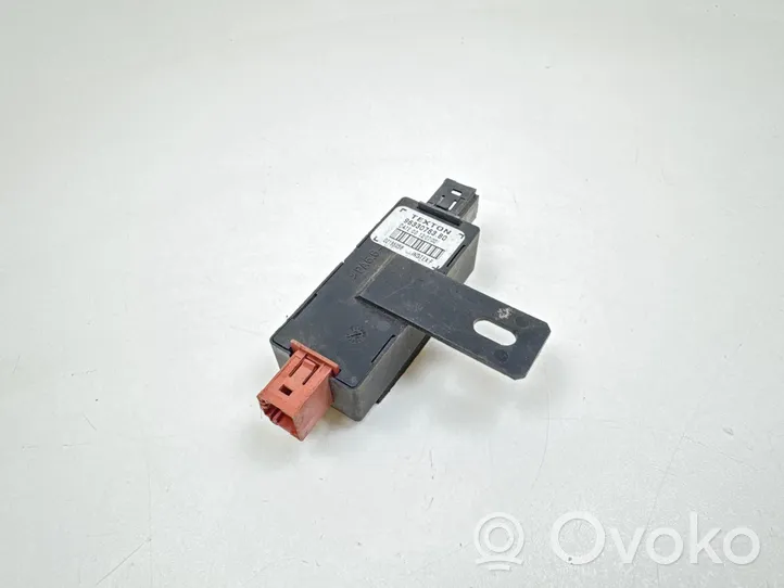 Peugeot 607 Boîtier module alarme 9633076380