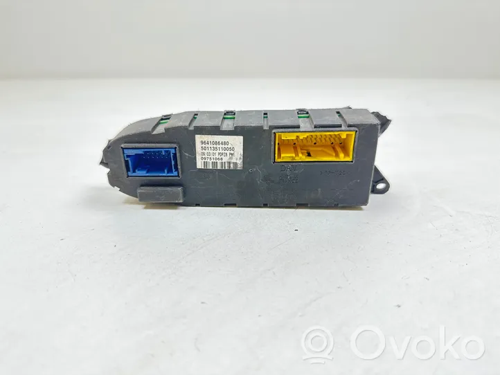 Peugeot 607 Oven ohjainlaite/moduuli 09751068