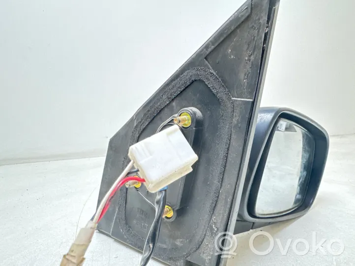 Toyota Yaris Elektryczne lusterko boczne drzwi przednich E13010399