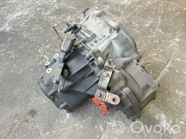 Opel Vectra C Manual 5 speed gearbox 13101871