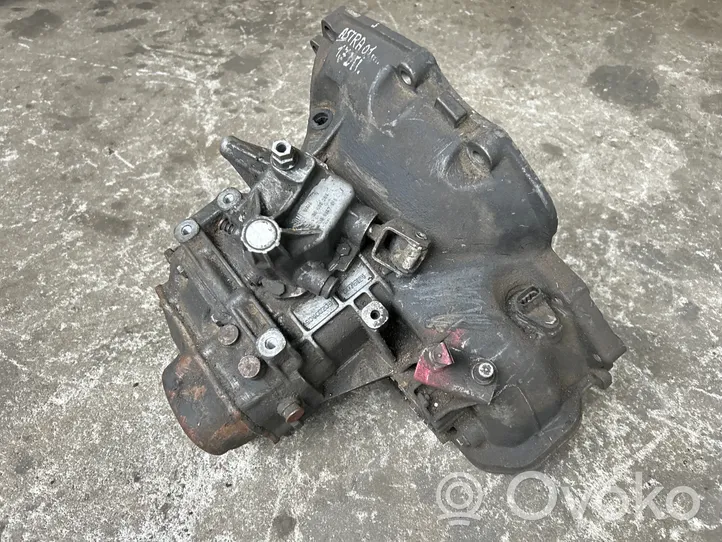 Opel Astra G Механическая коробка передач, 5 передач 90400209