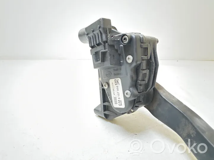 Opel Astra H Accelerator throttle pedal 9157998