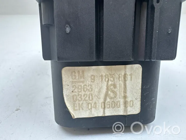 Opel Vectra C Interrupteur d’éclairage LK04060000