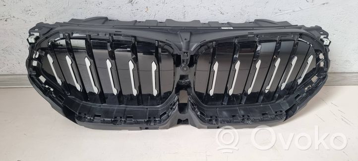 BMW X6 G06 Griglia superiore del radiatore paraurti anteriore 9447386