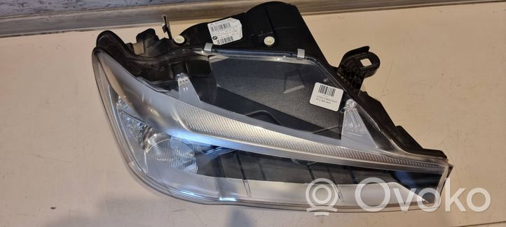 BMW X4 F26 Lampa przednia 7401132